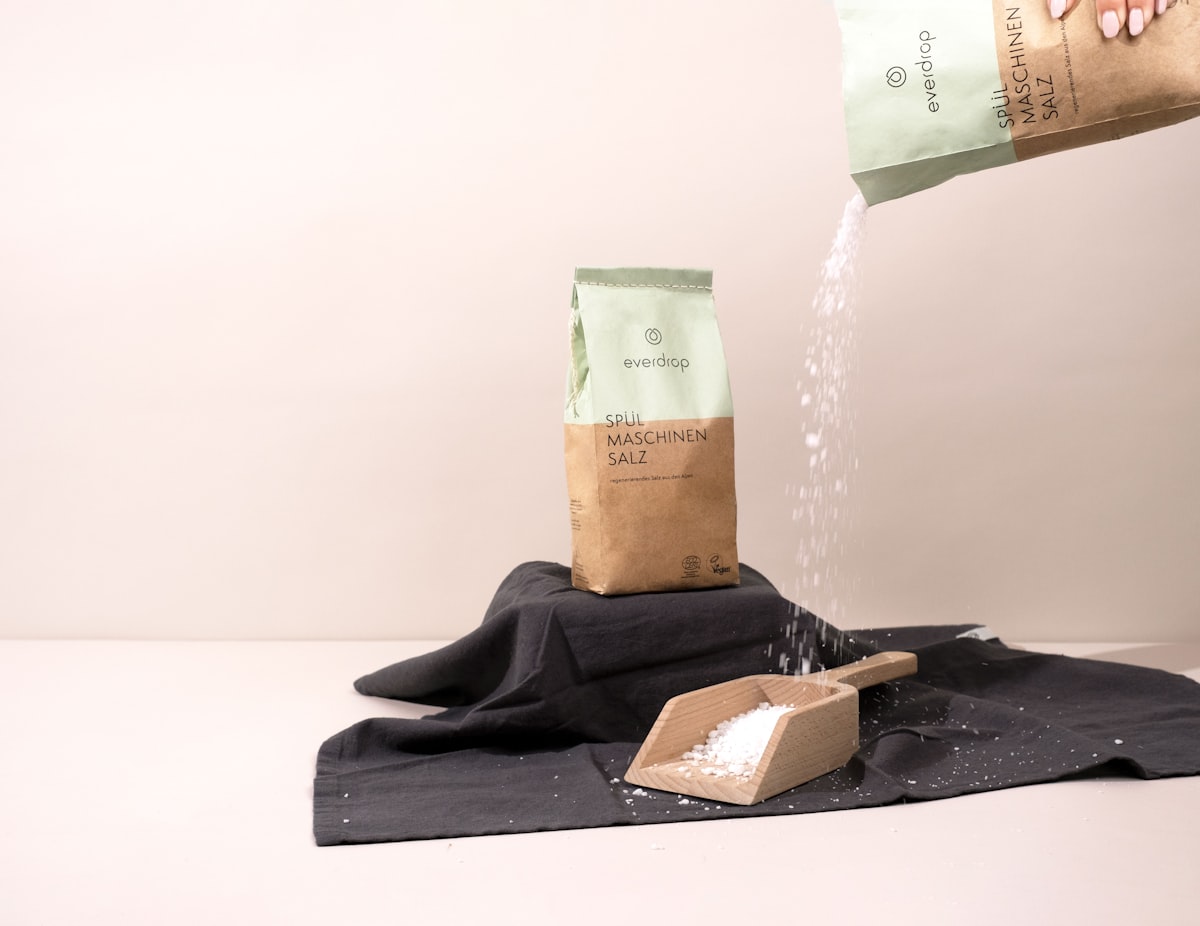 Protein meal flour