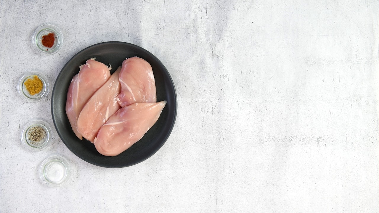 Fresh poultry cuts