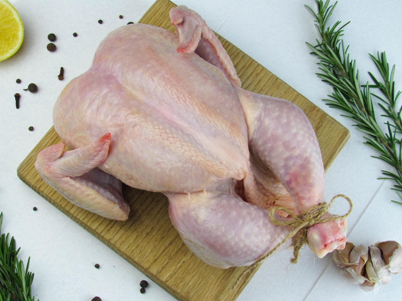 Fresh poultry cuts